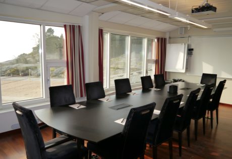 VINGA & HÅLLÖ FYR